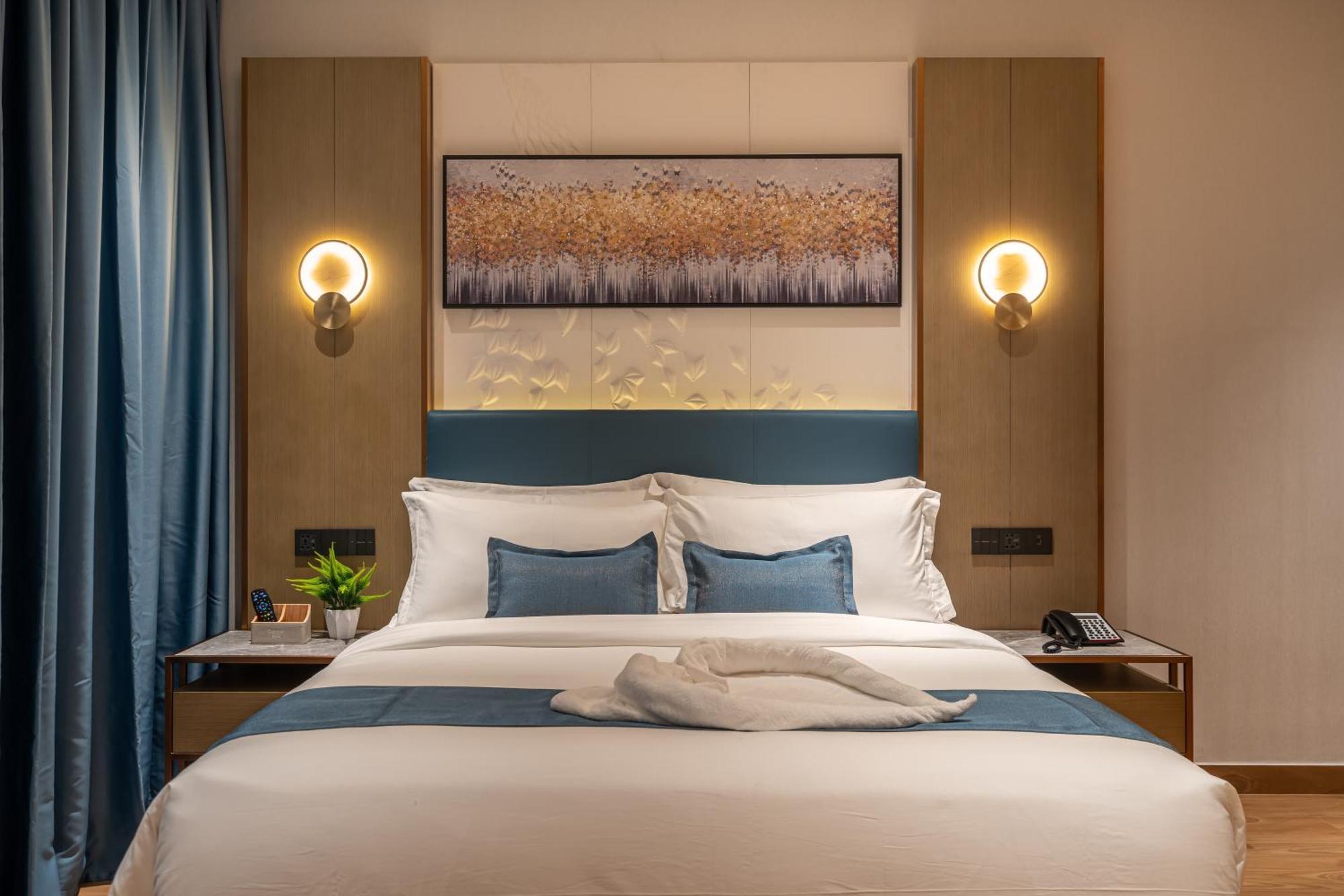 Copper Leaf Hotels, Tirunelveli Eksteriør billede